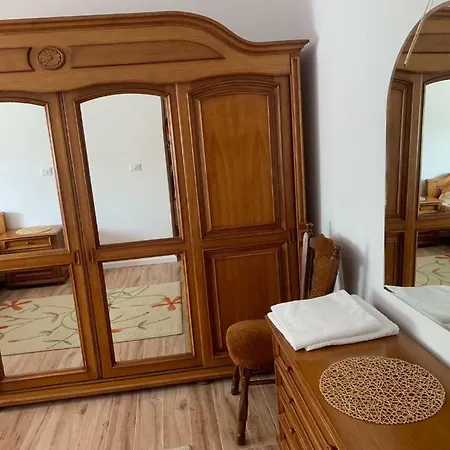 Albizzia House * Bucarest